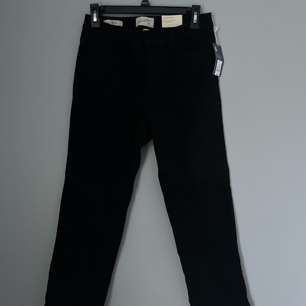 Black Universal Thread Jeans